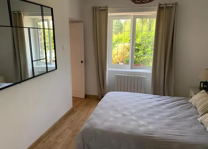 La Belle Etoile Proche De Granville * Ver (Manche)