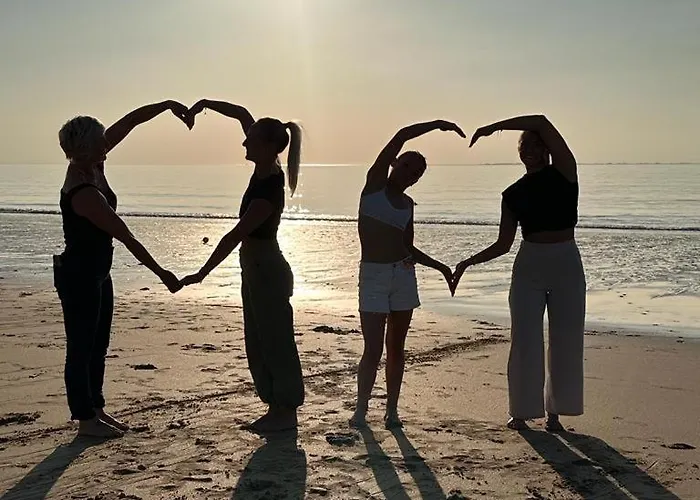 La Belle Etoile Proche De Granville * Ver (Manche)