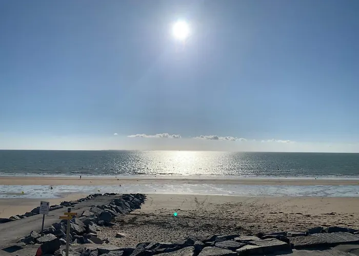 La Belle Etoile Proche De Granville *